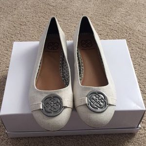 Linen flats new Daisy Fuentes size 10
